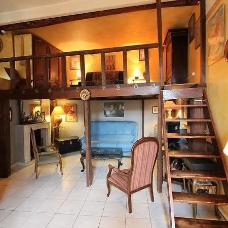 May Apartment *